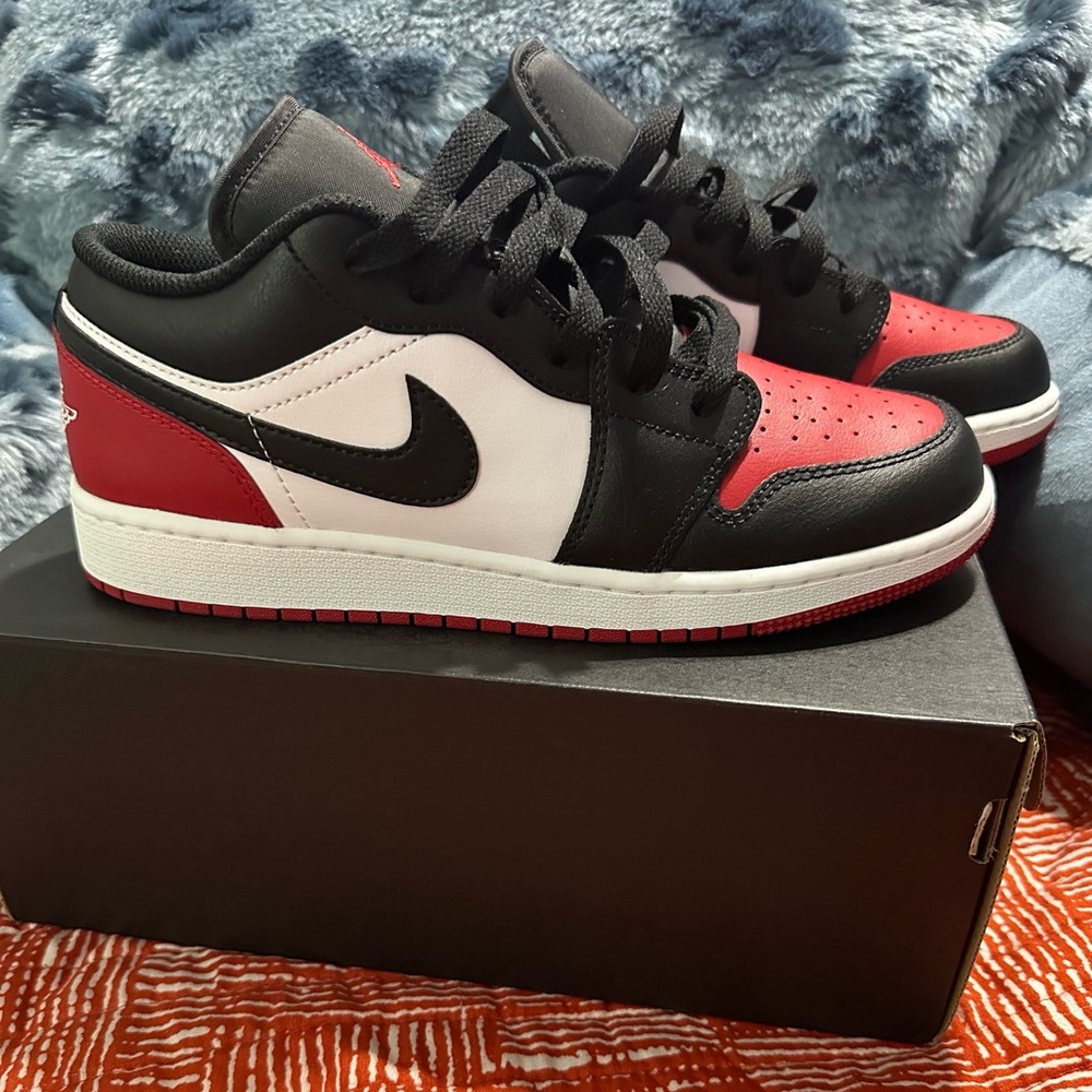 Air Jordan 1 Low Big Kids Shoes